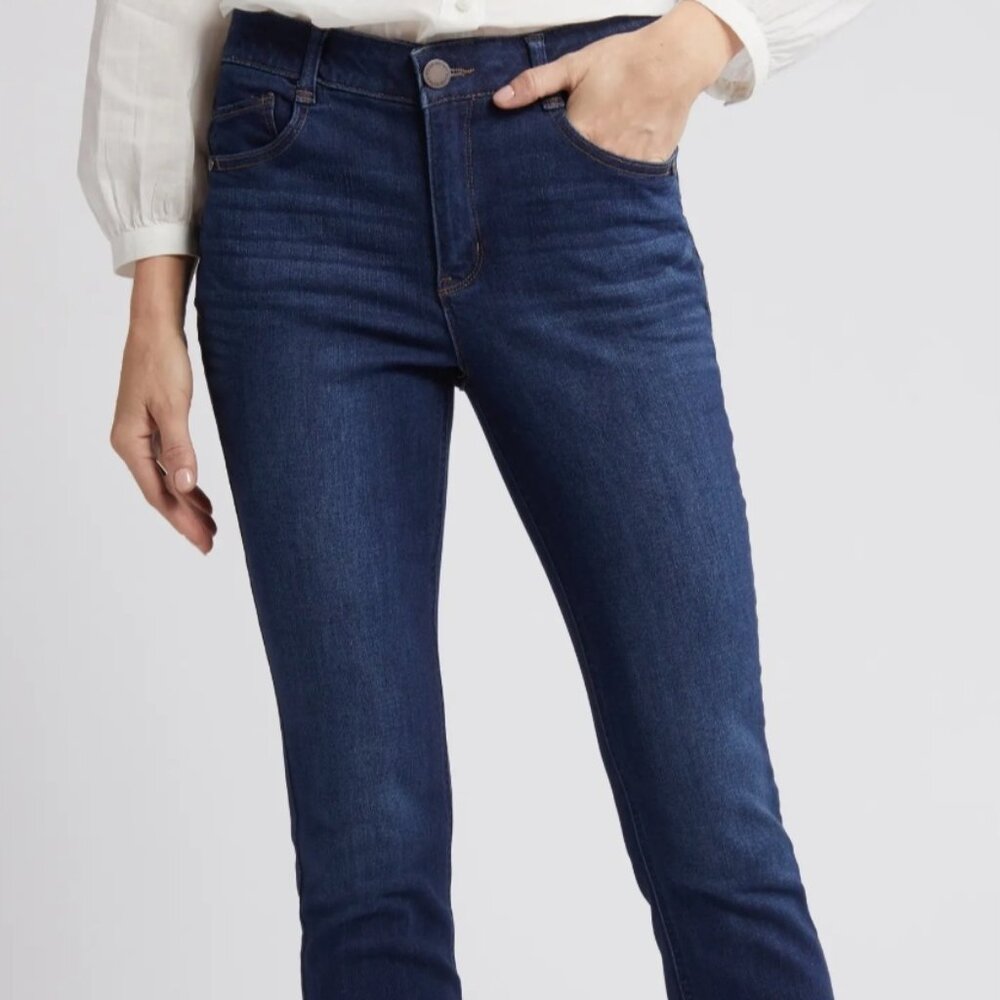 Wit & Wisdom Ab'Solution High Waist Itty Bitty Bootcut Jeans size 8